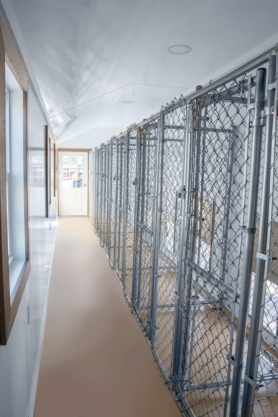 12x32 Kennel Interior